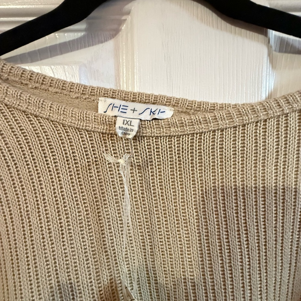 She + Sky Beige Ribbed Knit Top - Picture 2 of 5